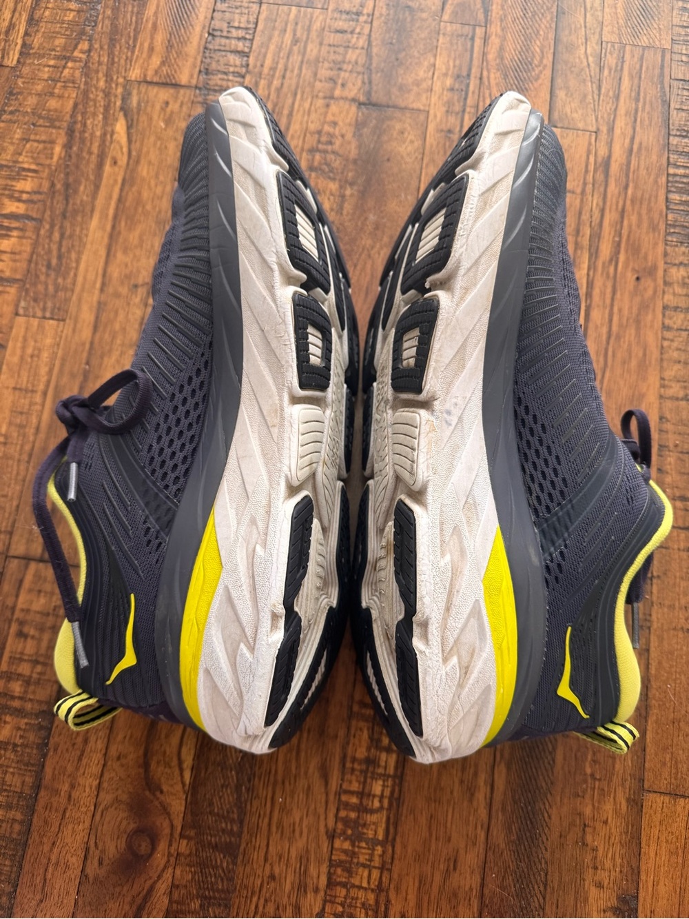 HOKA Bondi 7 Performance Running Sneakers Black Grey and Yellow Sz 11 Mens - Picture 6 of 13